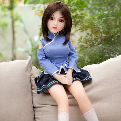 Mila Mini Doll brune 100 cm